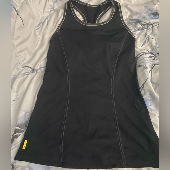 Lolë athletic racer back tank top black with secret pocket - Picture 7 of 7